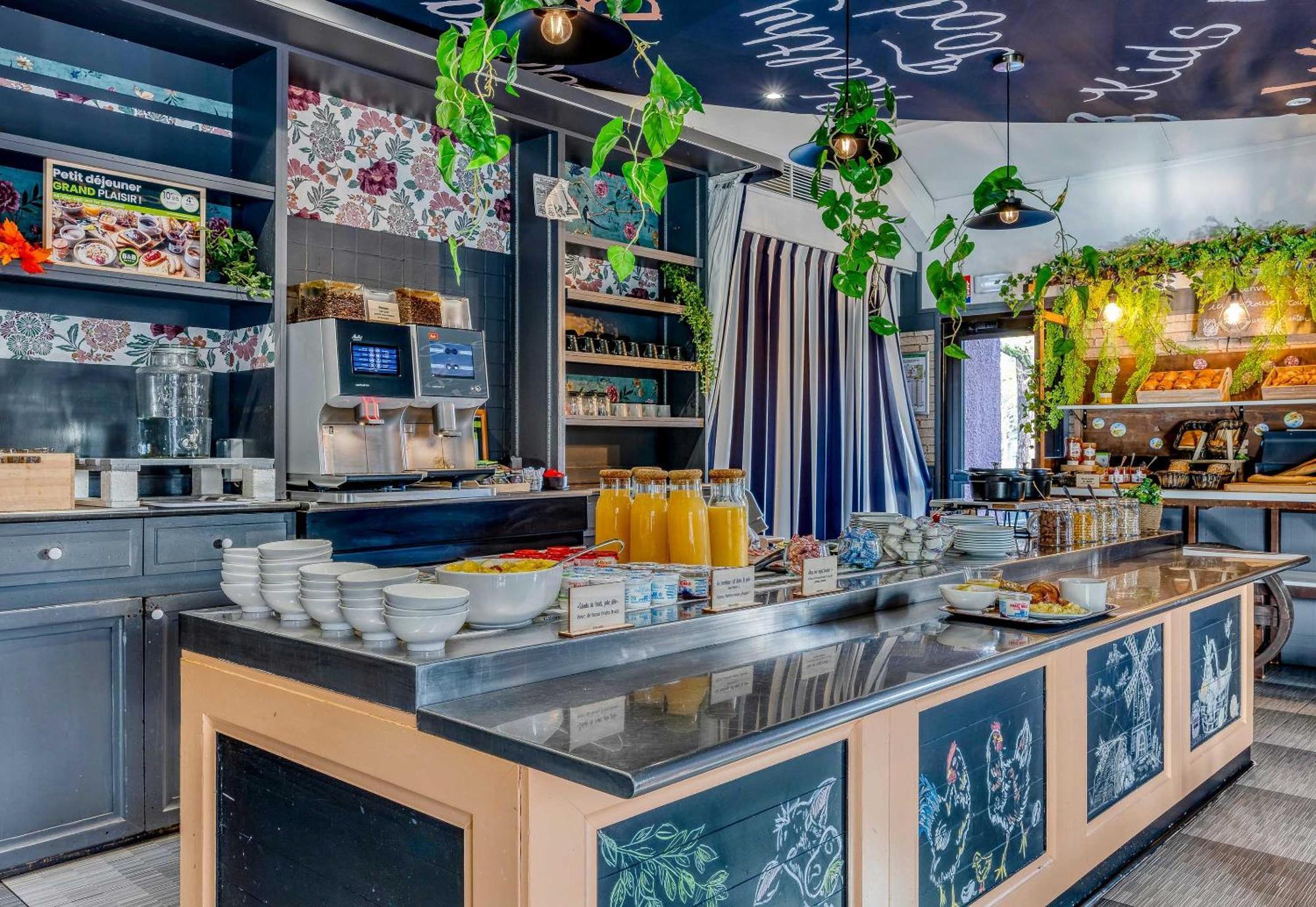 B&B Hotel Bordeaux Merignac Cadera Aeroport Bagian luar foto