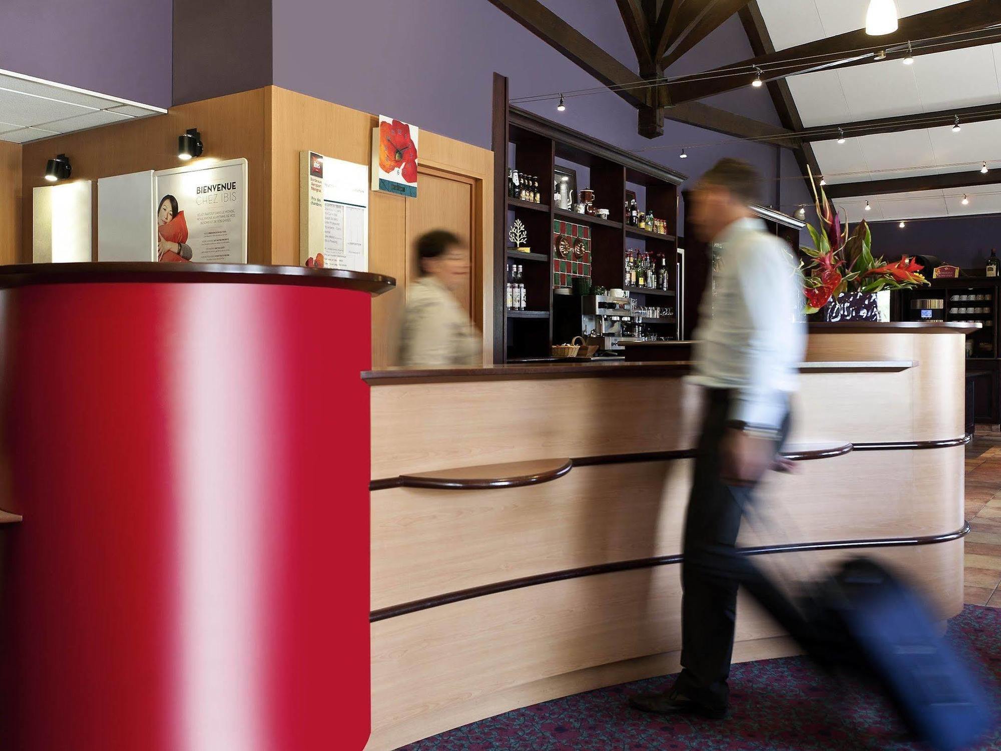 B&B Hotel Bordeaux Merignac Cadera Aeroport Bagian luar foto